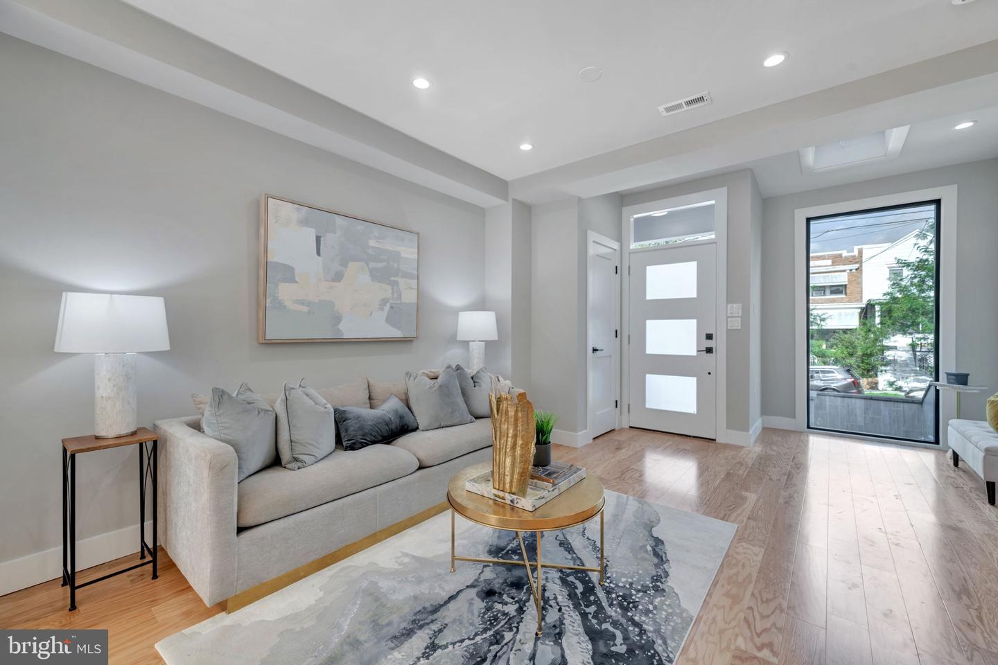 5130 7TH ST NW, WASHINGTON, District Of Columbia 20011, 4 Bedrooms Bedrooms, ,3 BathroomsBathrooms,Residential,For sale,5130 7TH ST NW,DCDC2207512 MLS # DCDC2207512