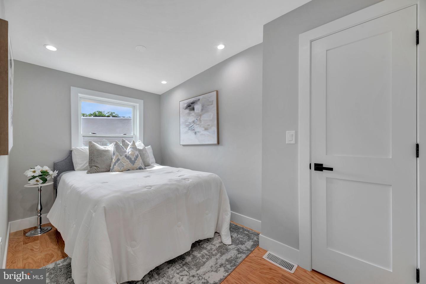 5130 7TH ST NW, WASHINGTON, District Of Columbia 20011, 4 Bedrooms Bedrooms, ,3 BathroomsBathrooms,Residential,For sale,5130 7TH ST NW,DCDC2207512 MLS # DCDC2207512