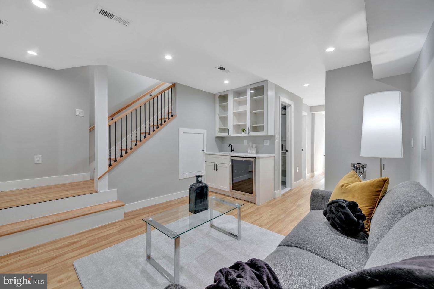 5130 7TH ST NW, WASHINGTON, District Of Columbia 20011, 4 Bedrooms Bedrooms, ,3 BathroomsBathrooms,Residential,For sale,5130 7TH ST NW,DCDC2207512 MLS # DCDC2207512