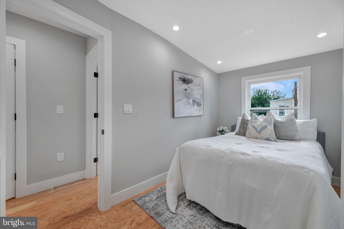 5130 7TH ST NW, WASHINGTON, District Of Columbia 20011, 4 Bedrooms Bedrooms, ,3 BathroomsBathrooms,Residential,For sale,5130 7TH ST NW,DCDC2207512 MLS # DCDC2207512