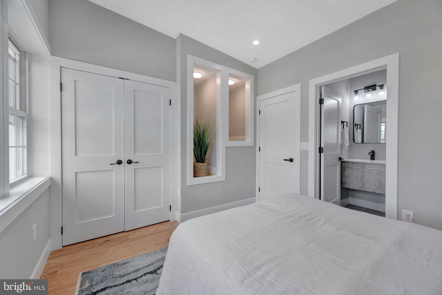 5130 7TH ST NW, WASHINGTON, District Of Columbia 20011, 4 Bedrooms Bedrooms, ,3 BathroomsBathrooms,Residential,For sale,5130 7TH ST NW,DCDC2207512 MLS # DCDC2207512