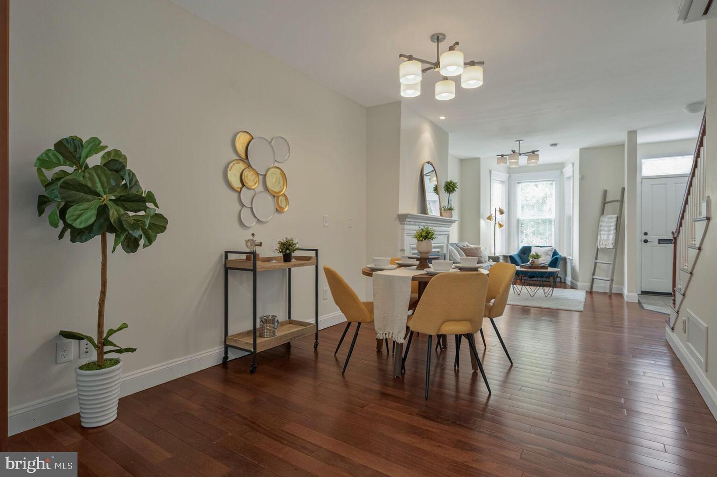 21 7TH ST NE, WASHINGTON, District Of Columbia 20002, 2 Bedrooms Bedrooms, ,2 BathroomsBathrooms,Residential,For sale,21 7TH ST NE,DCDC2207610 MLS # DCDC2207610