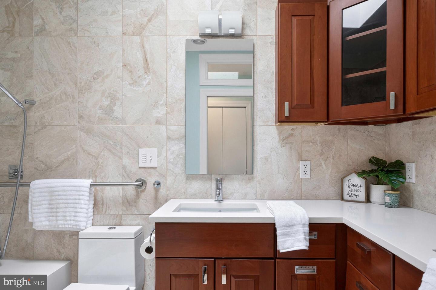 21 7TH ST NE, WASHINGTON, District Of Columbia 20002, 2 Bedrooms Bedrooms, ,2 BathroomsBathrooms,Residential,For sale,21 7TH ST NE,DCDC2207610 MLS # DCDC2207610