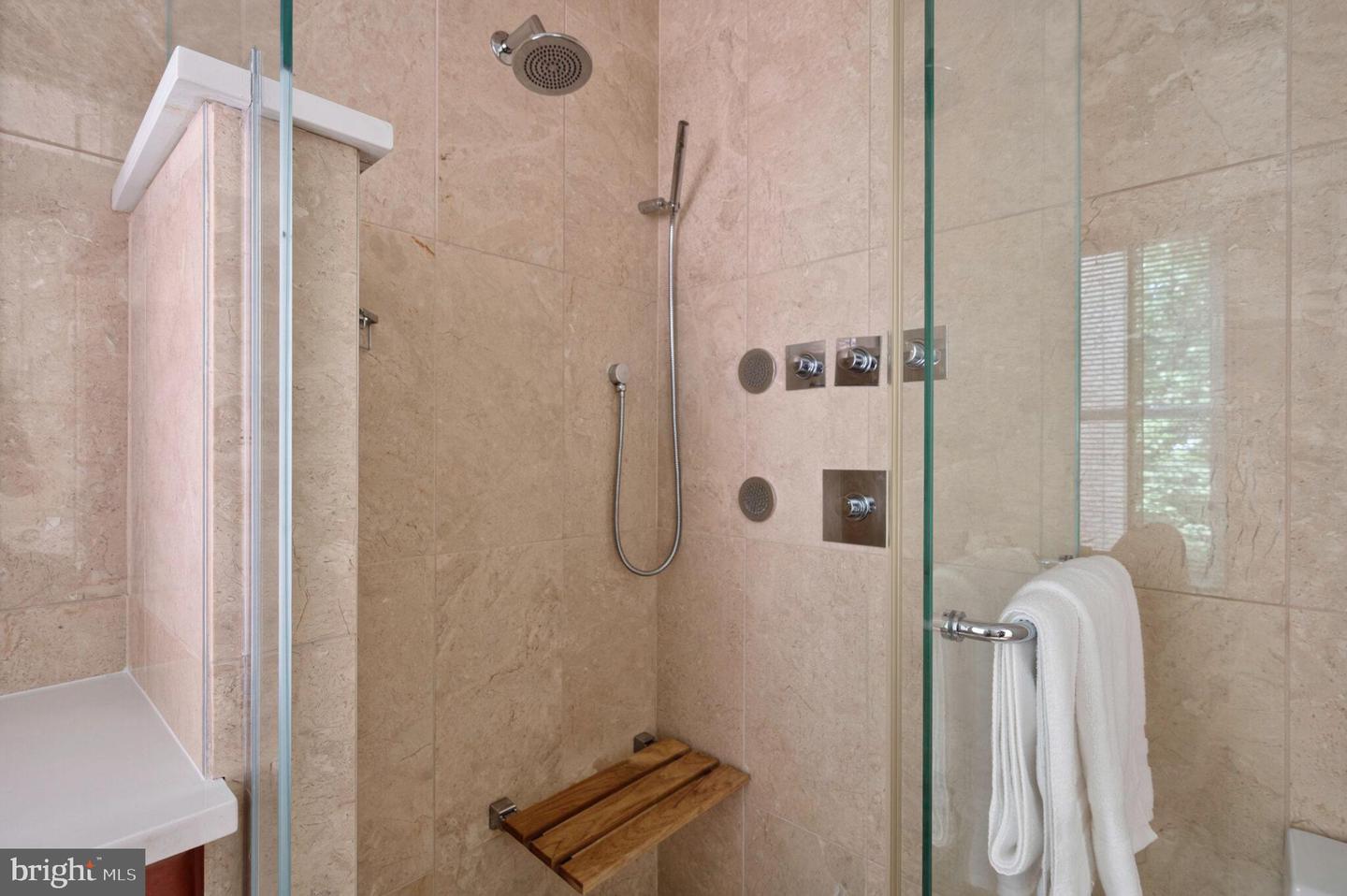 21 7TH ST NE, WASHINGTON, District Of Columbia 20002, 2 Bedrooms Bedrooms, ,2 BathroomsBathrooms,Residential,For sale,21 7TH ST NE,DCDC2207610 MLS # DCDC2207610