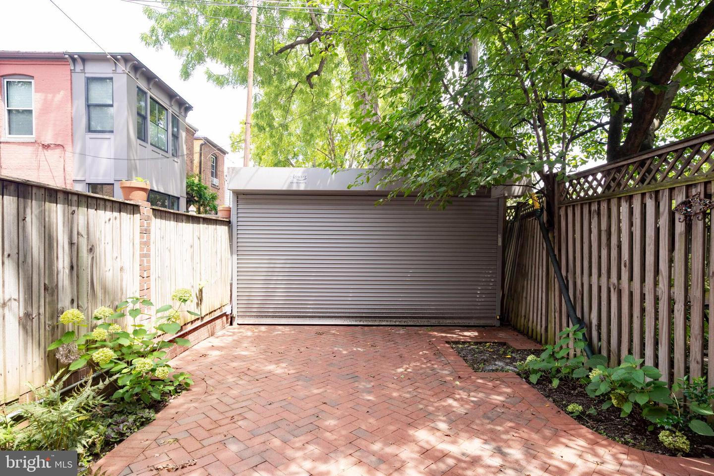 21 7TH ST NE, WASHINGTON, District Of Columbia 20002, 2 Bedrooms Bedrooms, ,2 BathroomsBathrooms,Residential,For sale,21 7TH ST NE,DCDC2207610 MLS # DCDC2207610