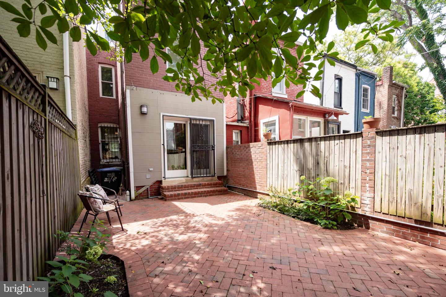 21 7TH ST NE, WASHINGTON, District Of Columbia 20002, 2 Bedrooms Bedrooms, ,2 BathroomsBathrooms,Residential,For sale,21 7TH ST NE,DCDC2207610 MLS # DCDC2207610