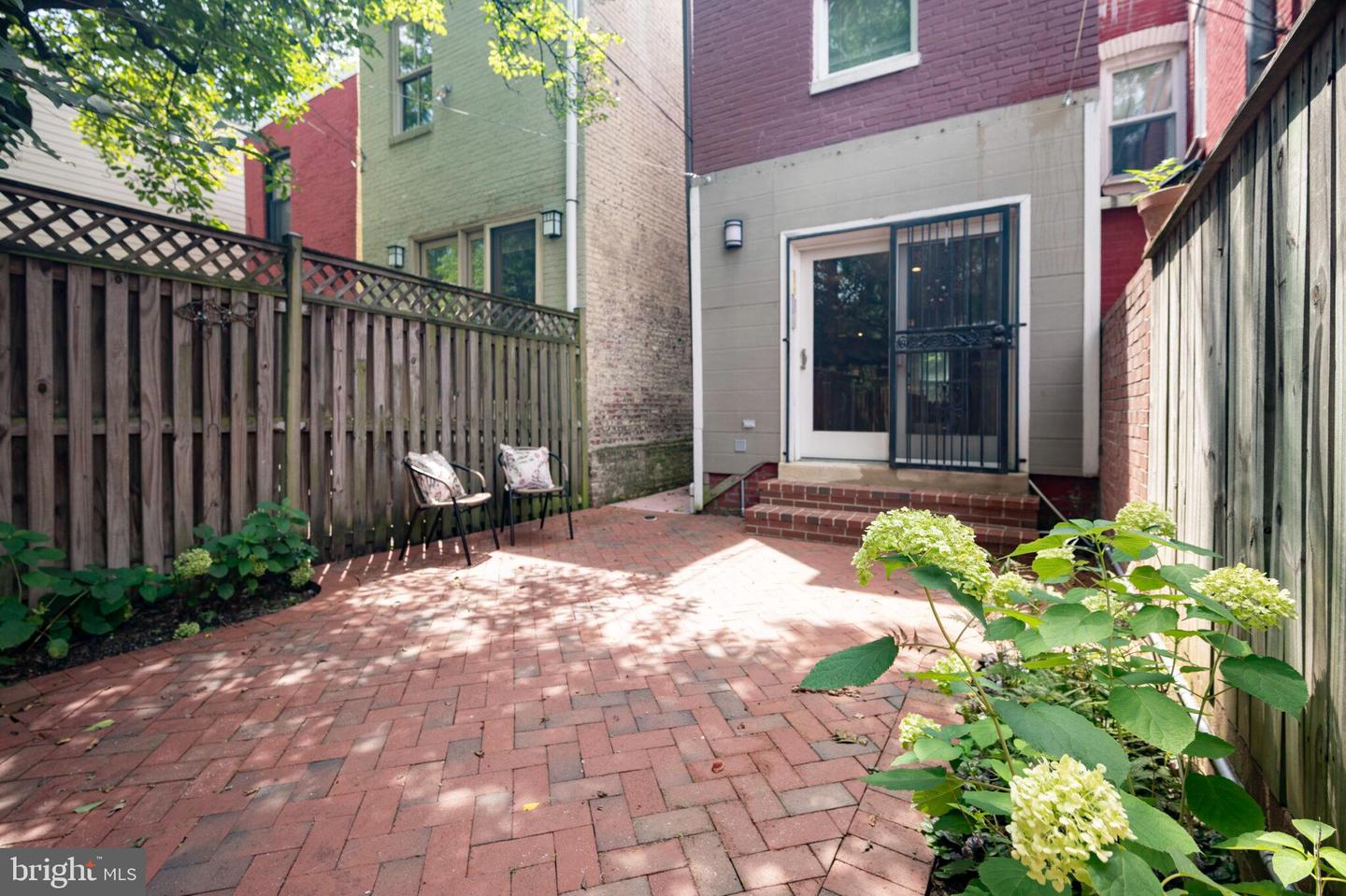 21 7TH ST NE, WASHINGTON, District Of Columbia 20002, 2 Bedrooms Bedrooms, ,2 BathroomsBathrooms,Residential,For sale,21 7TH ST NE,DCDC2207610 MLS # DCDC2207610