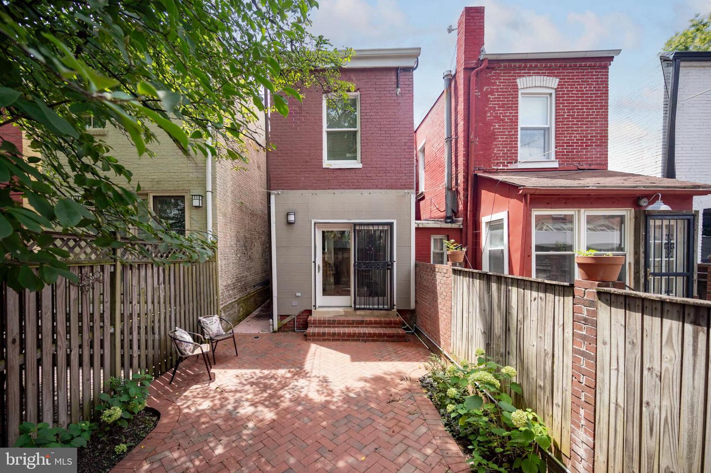 21 7TH ST NE, WASHINGTON, District Of Columbia 20002, 2 Bedrooms Bedrooms, ,2 BathroomsBathrooms,Residential,For sale,21 7TH ST NE,DCDC2207610 MLS # DCDC2207610