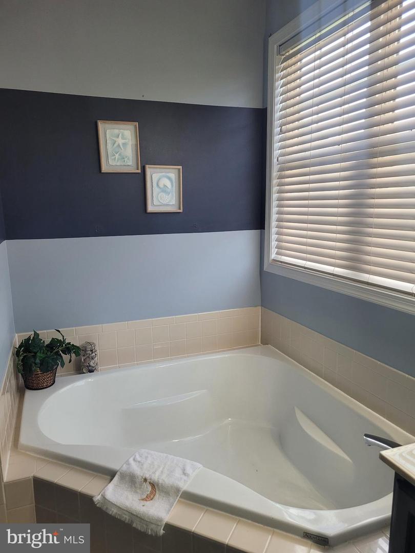 1141 VIRGINIA AVE, CULPEPER, Virginia 22701, 3 Bedrooms Bedrooms, ,2 BathroomsBathrooms,Residential,For sale,1141 VIRGINIA AVE,VACU2010888 MLS # VACU2010888