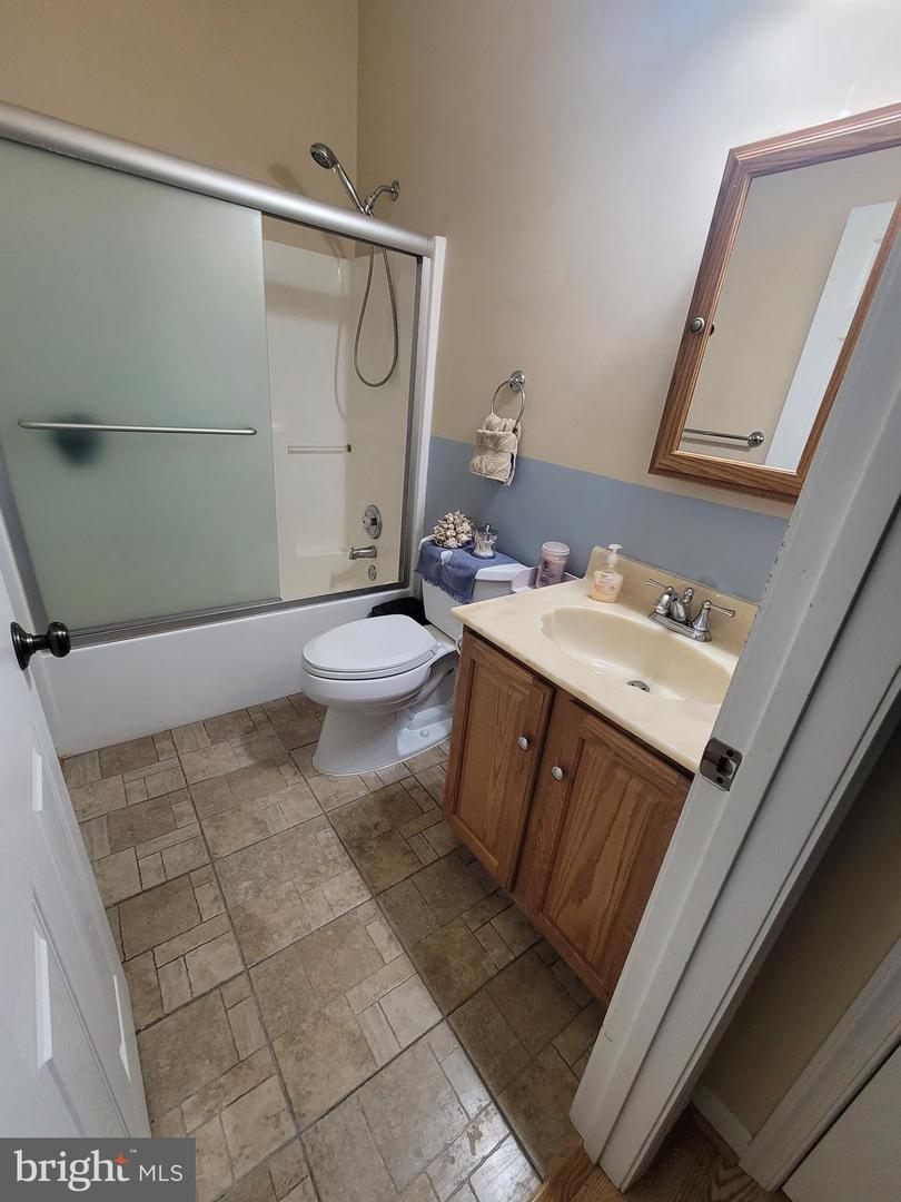1141 VIRGINIA AVE, CULPEPER, Virginia 22701, 3 Bedrooms Bedrooms, ,2 BathroomsBathrooms,Residential,For sale,1141 VIRGINIA AVE,VACU2010888 MLS # VACU2010888
