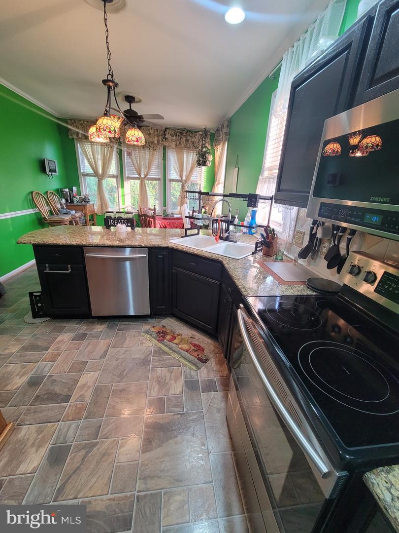 1141 VIRGINIA AVE, CULPEPER, Virginia 22701, 3 Bedrooms Bedrooms, ,2 BathroomsBathrooms,Residential,For sale,1141 VIRGINIA AVE,VACU2010888 MLS # VACU2010888