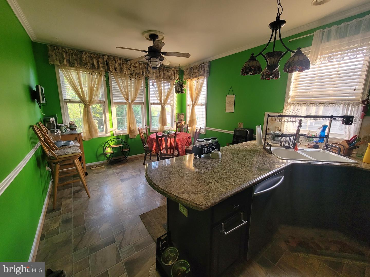 1141 VIRGINIA AVE, CULPEPER, Virginia 22701, 3 Bedrooms Bedrooms, ,2 BathroomsBathrooms,Residential,For sale,1141 VIRGINIA AVE,VACU2010888 MLS # VACU2010888