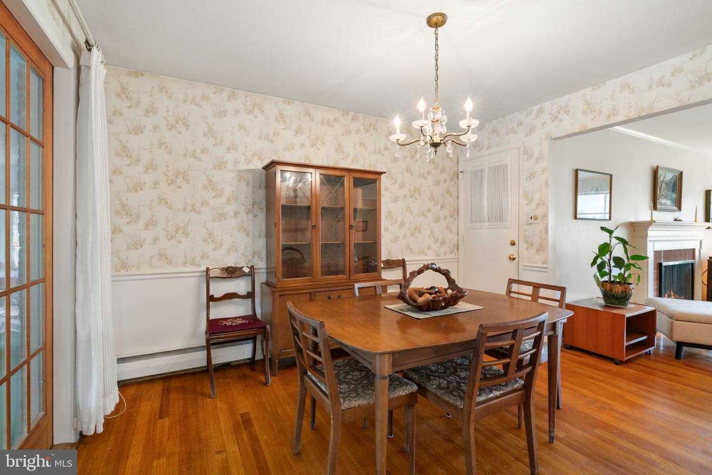 8908 VERNON VIEW DR, ALEXANDRIA, Virginia 22308, 5 Bedrooms Bedrooms, ,3 BathroomsBathrooms,Residential,For sale,8908 VERNON VIEW DR,VAFX2250848 MLS # VAFX2250848