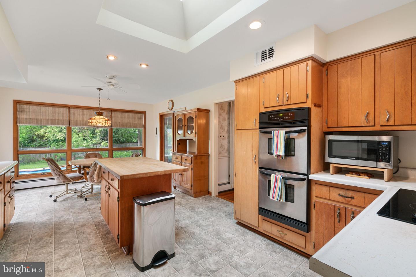 8908 VERNON VIEW DR, ALEXANDRIA, Virginia 22308, 5 Bedrooms Bedrooms, ,3 BathroomsBathrooms,Residential,For sale,8908 VERNON VIEW DR,VAFX2250848 MLS # VAFX2250848