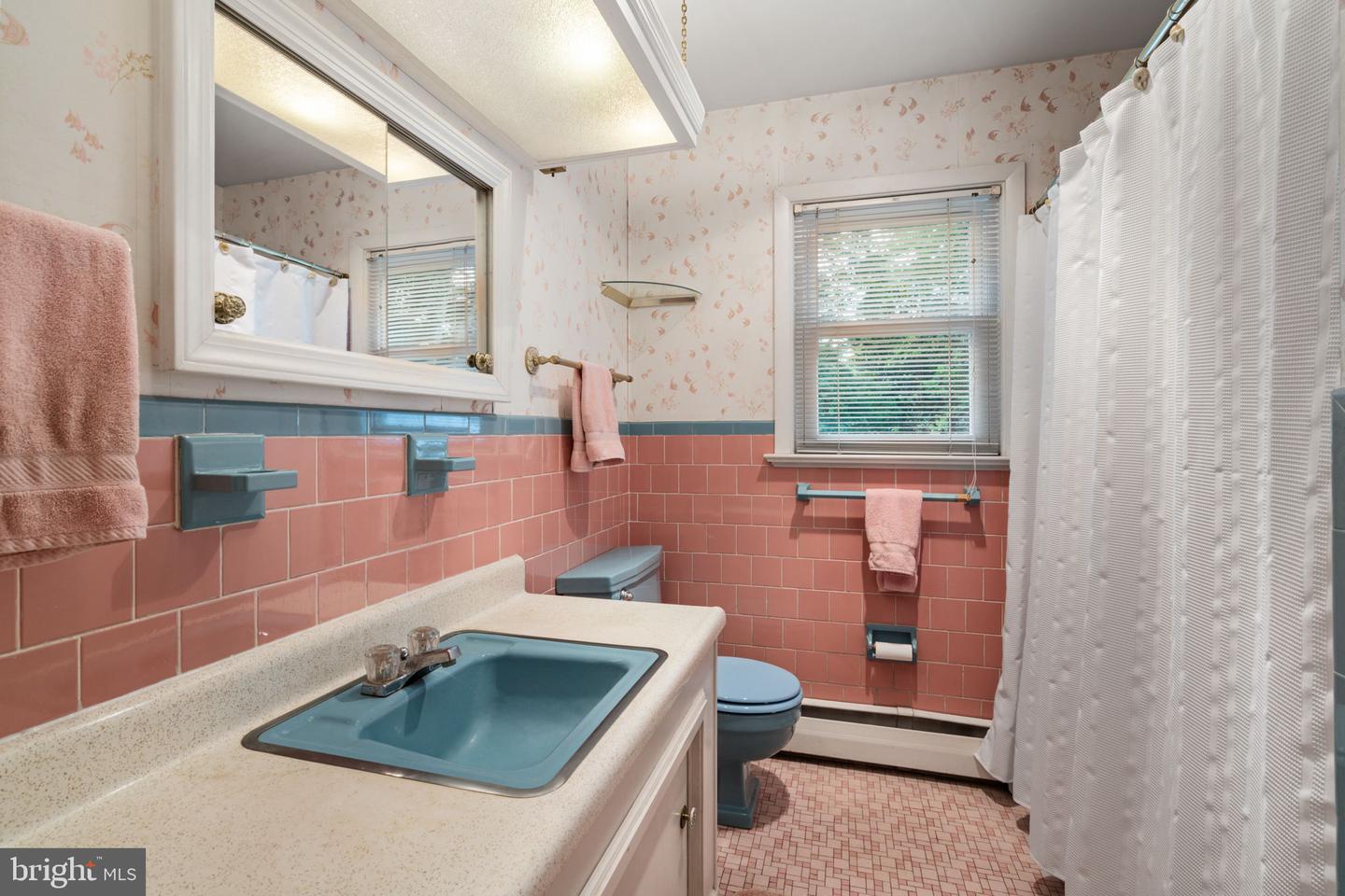 8908 VERNON VIEW DR, ALEXANDRIA, Virginia 22308, 5 Bedrooms Bedrooms, ,3 BathroomsBathrooms,Residential,For sale,8908 VERNON VIEW DR,VAFX2250848 MLS # VAFX2250848