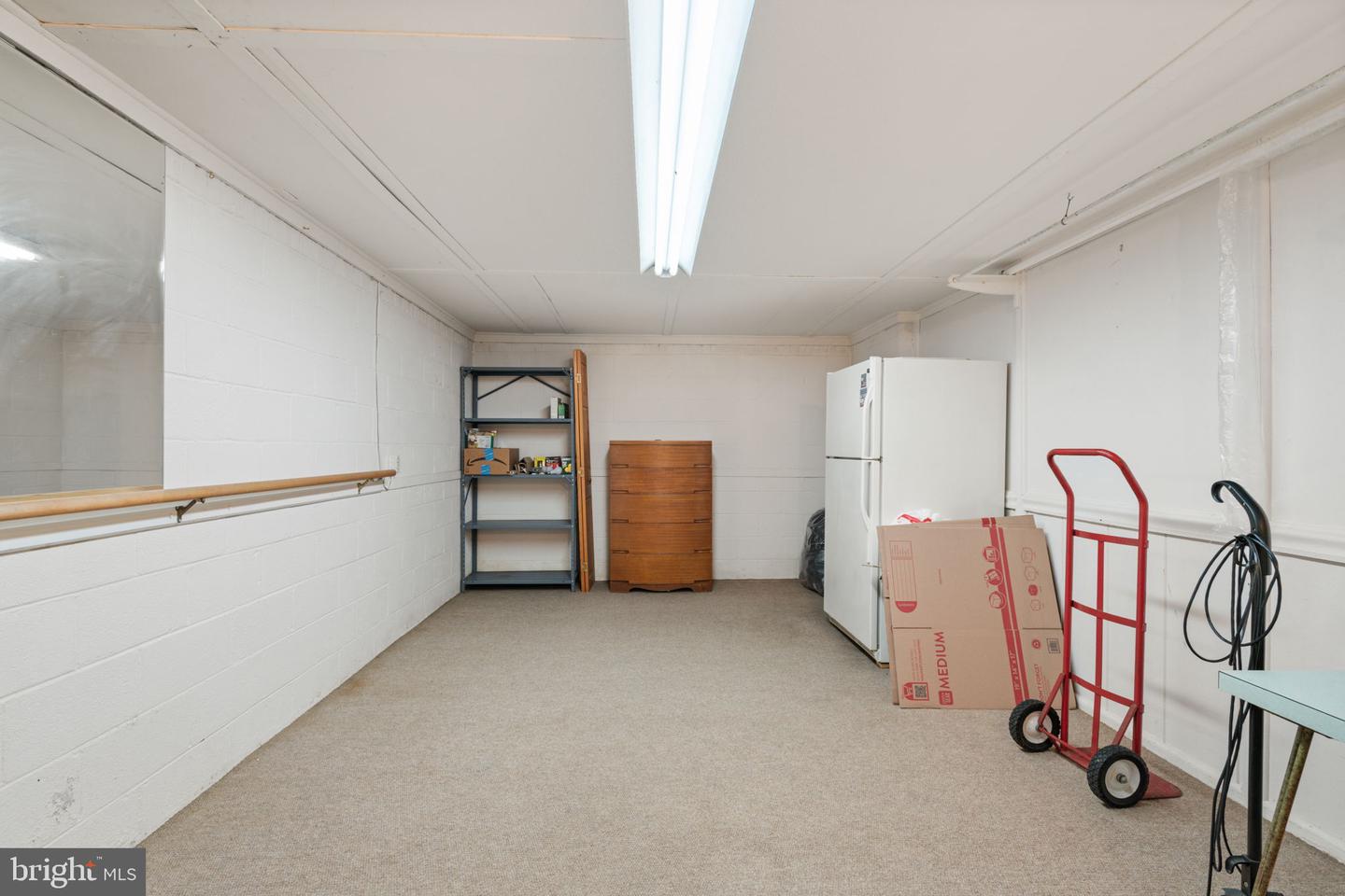 8908 VERNON VIEW DR, ALEXANDRIA, Virginia 22308, 5 Bedrooms Bedrooms, ,3 BathroomsBathrooms,Residential,For sale,8908 VERNON VIEW DR,VAFX2250848 MLS # VAFX2250848