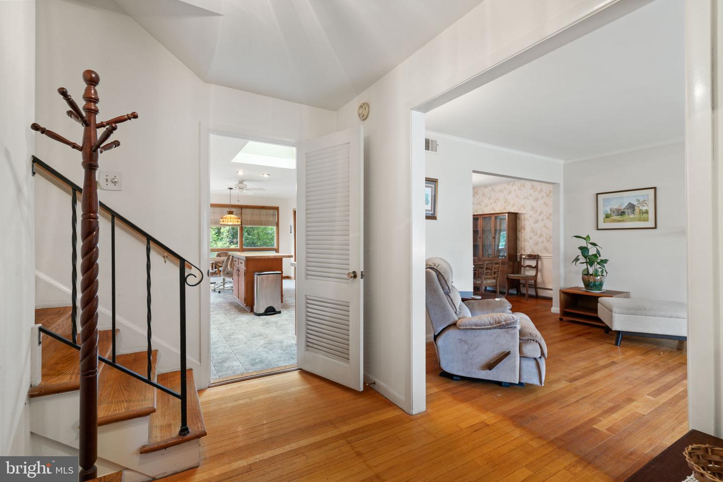 8908 VERNON VIEW DR, ALEXANDRIA, Virginia 22308, 5 Bedrooms Bedrooms, ,3 BathroomsBathrooms,Residential,For sale,8908 VERNON VIEW DR,VAFX2250848 MLS # VAFX2250848