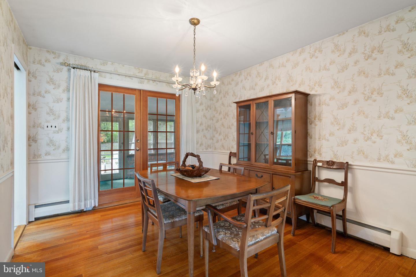 8908 VERNON VIEW DR, ALEXANDRIA, Virginia 22308, 5 Bedrooms Bedrooms, ,3 BathroomsBathrooms,Residential,For sale,8908 VERNON VIEW DR,VAFX2250848 MLS # VAFX2250848