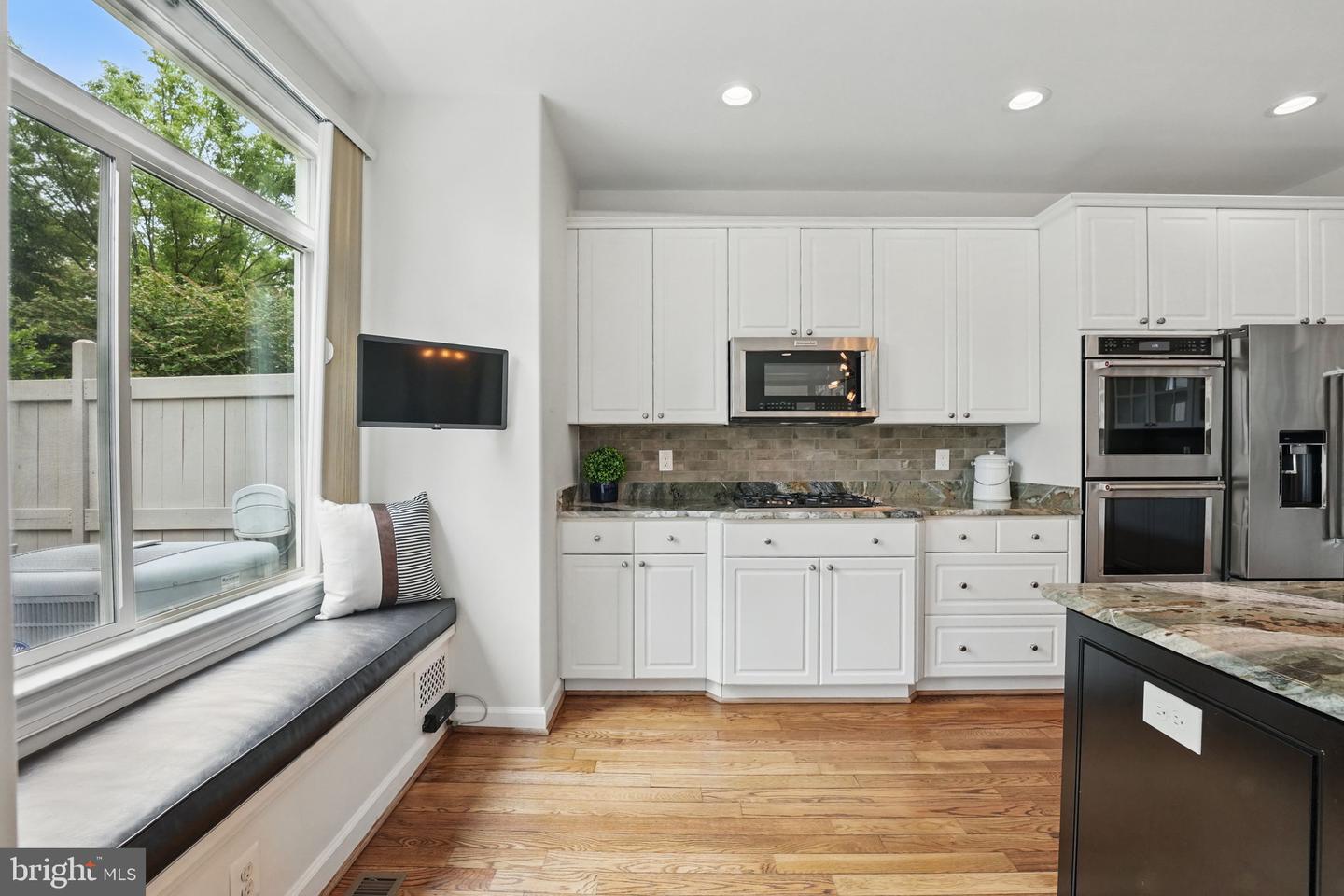 2119 21ST RD N, ARLINGTON, Virginia 22201, 4 Bedrooms Bedrooms, ,3 BathroomsBathrooms,Residential,For sale,2119 21ST RD N,VAAR2059938 MLS # VAAR2059938
