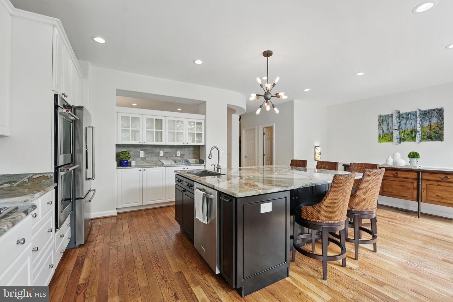 2119 21ST RD N, ARLINGTON, Virginia 22201, 4 Bedrooms Bedrooms, ,3 BathroomsBathrooms,Residential,For sale,2119 21ST RD N,VAAR2059938 MLS # VAAR2059938