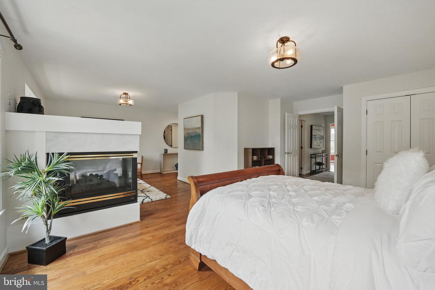 2119 21ST RD N, ARLINGTON, Virginia 22201, 4 Bedrooms Bedrooms, ,3 BathroomsBathrooms,Residential,For sale,2119 21ST RD N,VAAR2059938 MLS # VAAR2059938