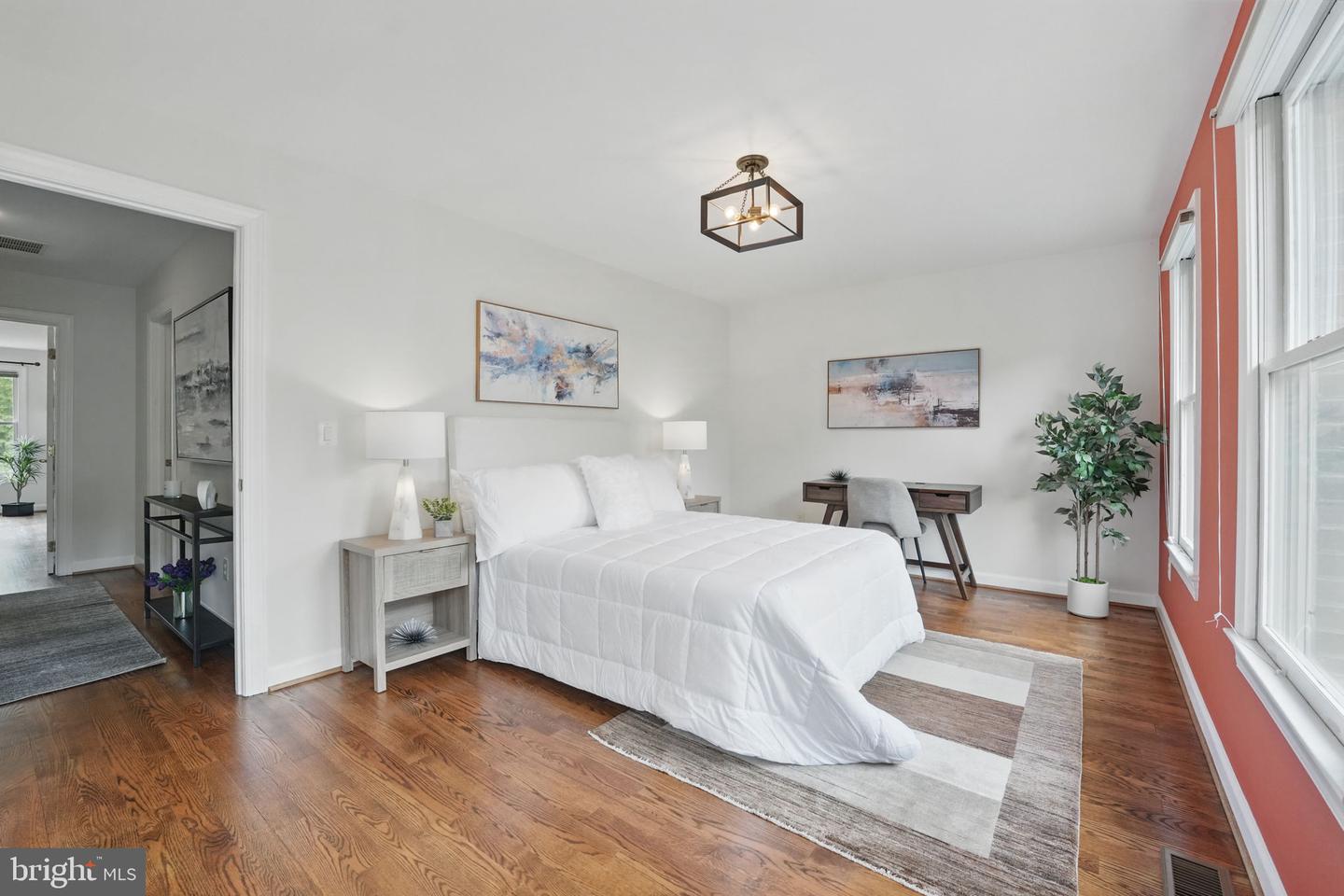 2119 21ST RD N, ARLINGTON, Virginia 22201, 4 Bedrooms Bedrooms, ,3 BathroomsBathrooms,Residential,For sale,2119 21ST RD N,VAAR2059938 MLS # VAAR2059938
