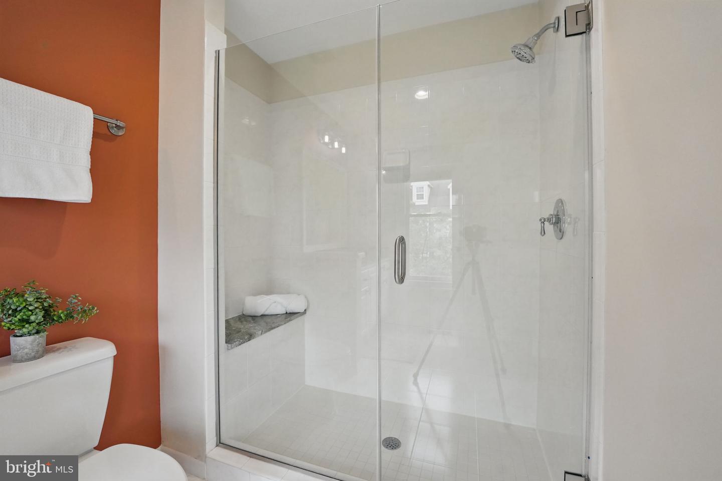 2119 21ST RD N, ARLINGTON, Virginia 22201, 4 Bedrooms Bedrooms, ,3 BathroomsBathrooms,Residential,For sale,2119 21ST RD N,VAAR2059938 MLS # VAAR2059938