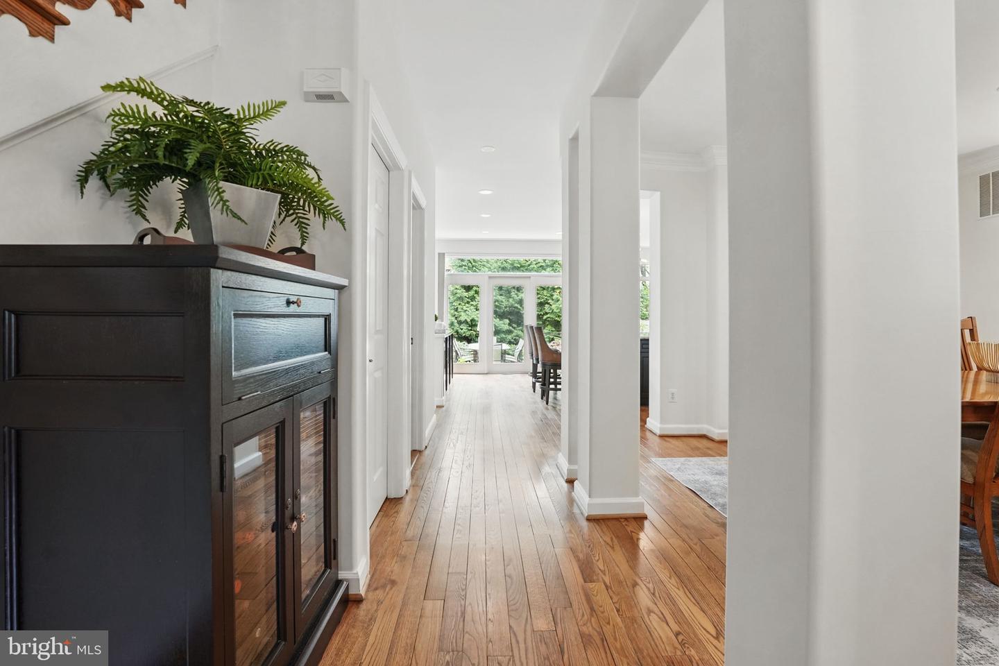 2119 21ST RD N, ARLINGTON, Virginia 22201, 4 Bedrooms Bedrooms, ,3 BathroomsBathrooms,Residential,For sale,2119 21ST RD N,VAAR2059938 MLS # VAAR2059938