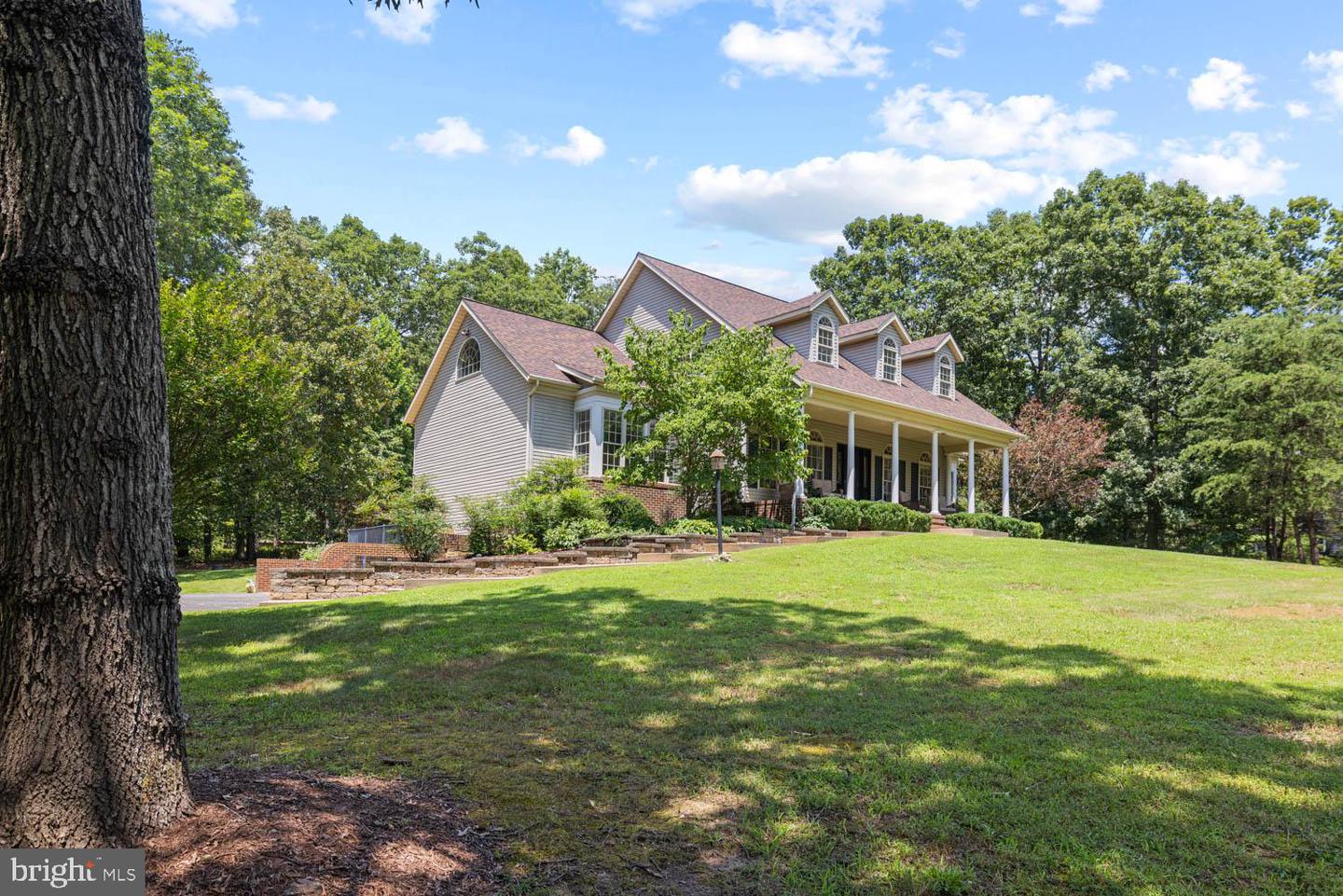 8801 BOULEVARD OF THE GENERALS, SPOTSYLVANIA, Virginia 22553, 4 Bedrooms Bedrooms, ,3 BathroomsBathrooms,Residential,For sale,8801 BOULEVARD OF THE GENERALS,VASP2034274 MLS # VASP2034274