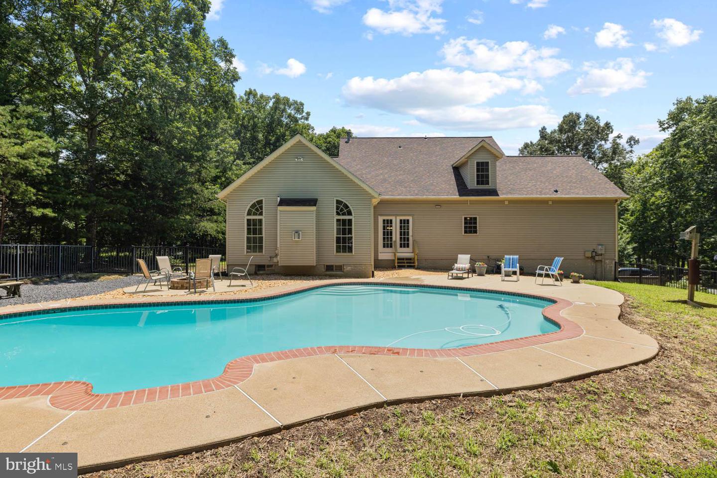 8801 BOULEVARD OF THE GENERALS, SPOTSYLVANIA, Virginia 22553, 4 Bedrooms Bedrooms, ,3 BathroomsBathrooms,Residential,For sale,8801 BOULEVARD OF THE GENERALS,VASP2034274 MLS # VASP2034274