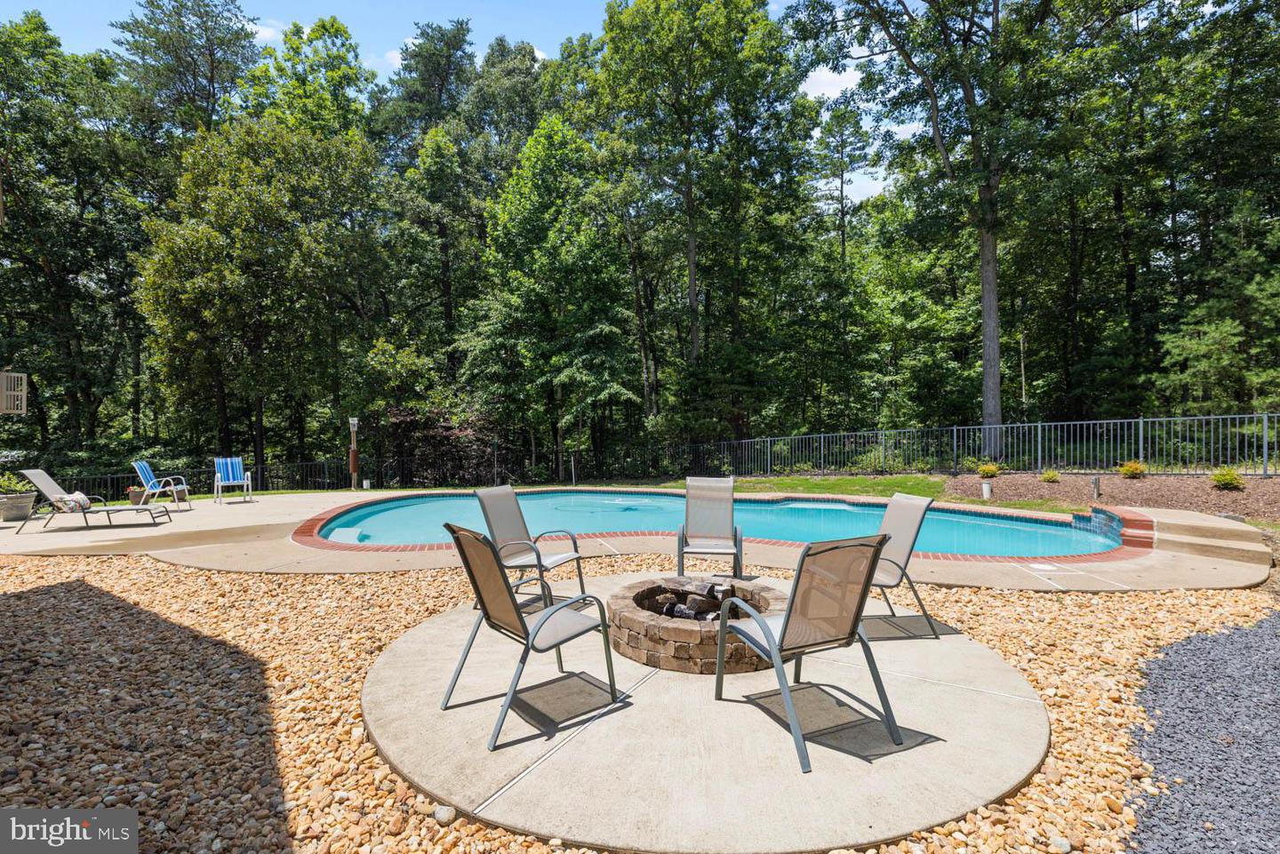 8801 BOULEVARD OF THE GENERALS, SPOTSYLVANIA, Virginia 22553, 4 Bedrooms Bedrooms, ,3 BathroomsBathrooms,Residential,For sale,8801 BOULEVARD OF THE GENERALS,VASP2034274 MLS # VASP2034274