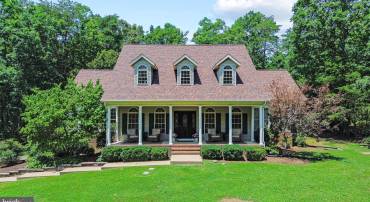 8801 BOULEVARD OF THE GENERALS, SPOTSYLVANIA, Virginia 22553, 4 Bedrooms Bedrooms, ,3 BathroomsBathrooms,Residential,For sale,8801 BOULEVARD OF THE GENERALS,VASP2034274 MLS # VASP2034274
