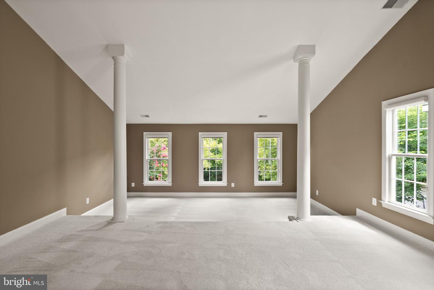19339 MILL DAM PL, LEESBURG, Virginia 20176, 4 Bedrooms Bedrooms, ,3 BathroomsBathrooms,Residential,For sale,19339 MILL DAM PL,VALO2100828 MLS # VALO2100828