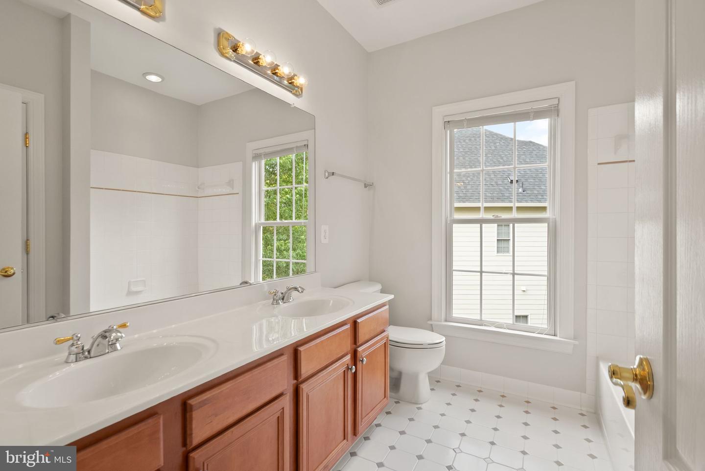 19339 MILL DAM PL, LEESBURG, Virginia 20176, 4 Bedrooms Bedrooms, ,3 BathroomsBathrooms,Residential,For sale,19339 MILL DAM PL,VALO2100828 MLS # VALO2100828