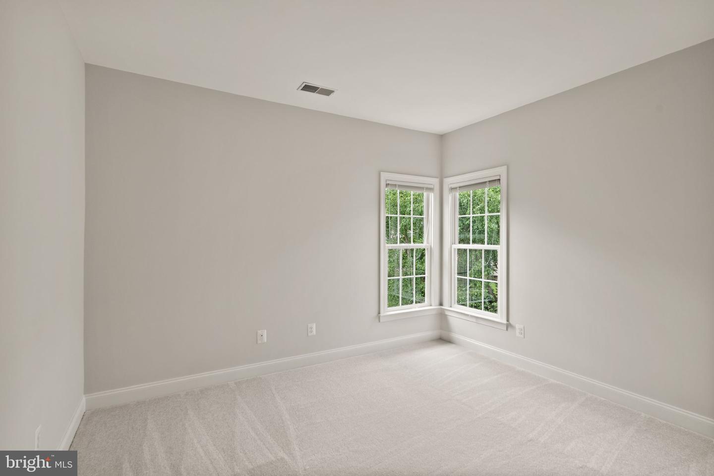19339 MILL DAM PL, LEESBURG, Virginia 20176, 4 Bedrooms Bedrooms, ,3 BathroomsBathrooms,Residential,For sale,19339 MILL DAM PL,VALO2100828 MLS # VALO2100828