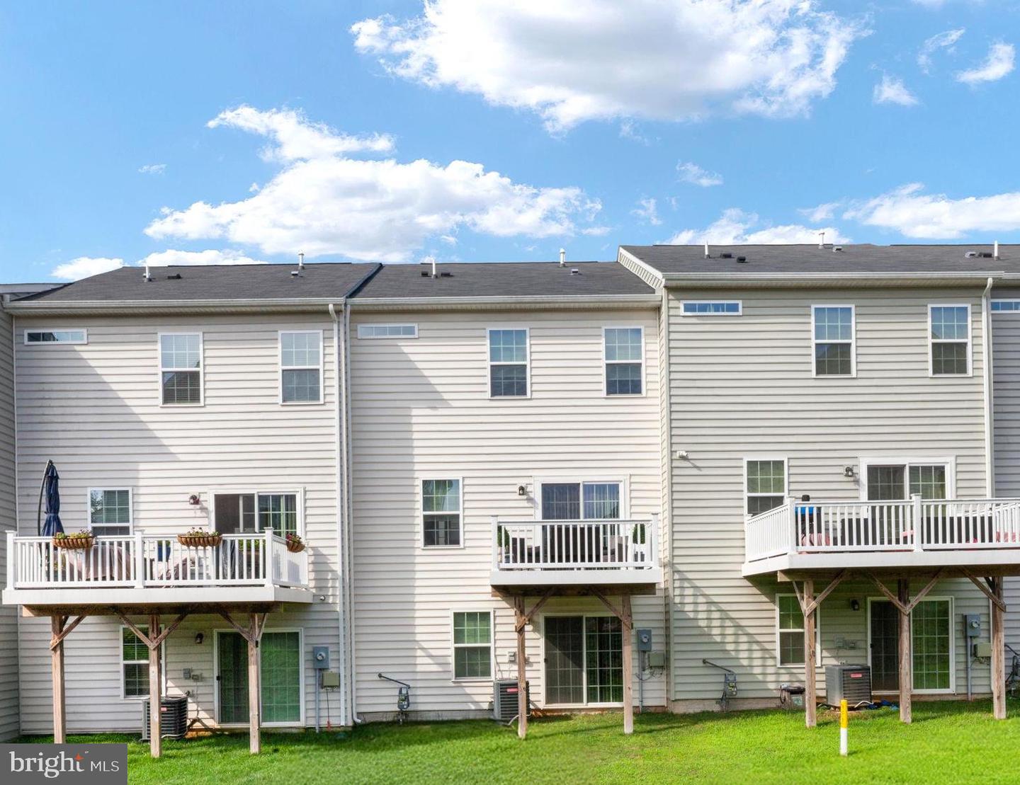 207 RISING SUN RD, FREDERICKSBURG, Virginia 22405, 3 Bedrooms Bedrooms, ,2 BathroomsBathrooms,Residential,For sale,207 RISING SUN RD,VAST2040378 MLS # VAST2040378