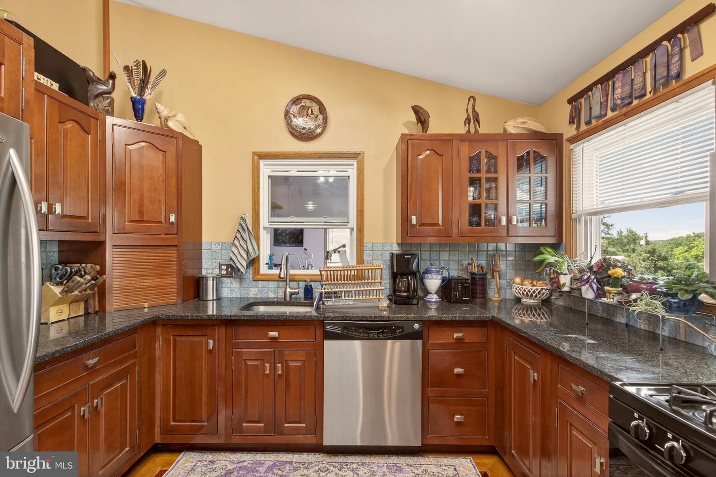 6504 CARRIAGE DR, ALEXANDRIA, Virginia 22310, 4 Bedrooms Bedrooms, ,2 BathroomsBathrooms,Residential,For sale,6504 CARRIAGE DR,VAFX2252744 MLS # VAFX2252744