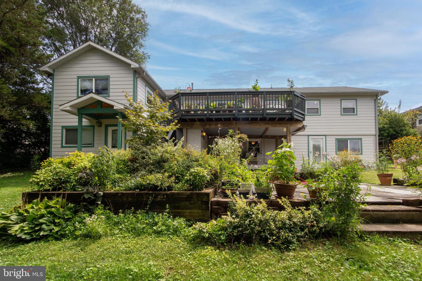 6504 CARRIAGE DR, ALEXANDRIA, Virginia 22310, 4 Bedrooms Bedrooms, ,2 BathroomsBathrooms,Residential,For sale,6504 CARRIAGE DR,VAFX2252744 MLS # VAFX2252744