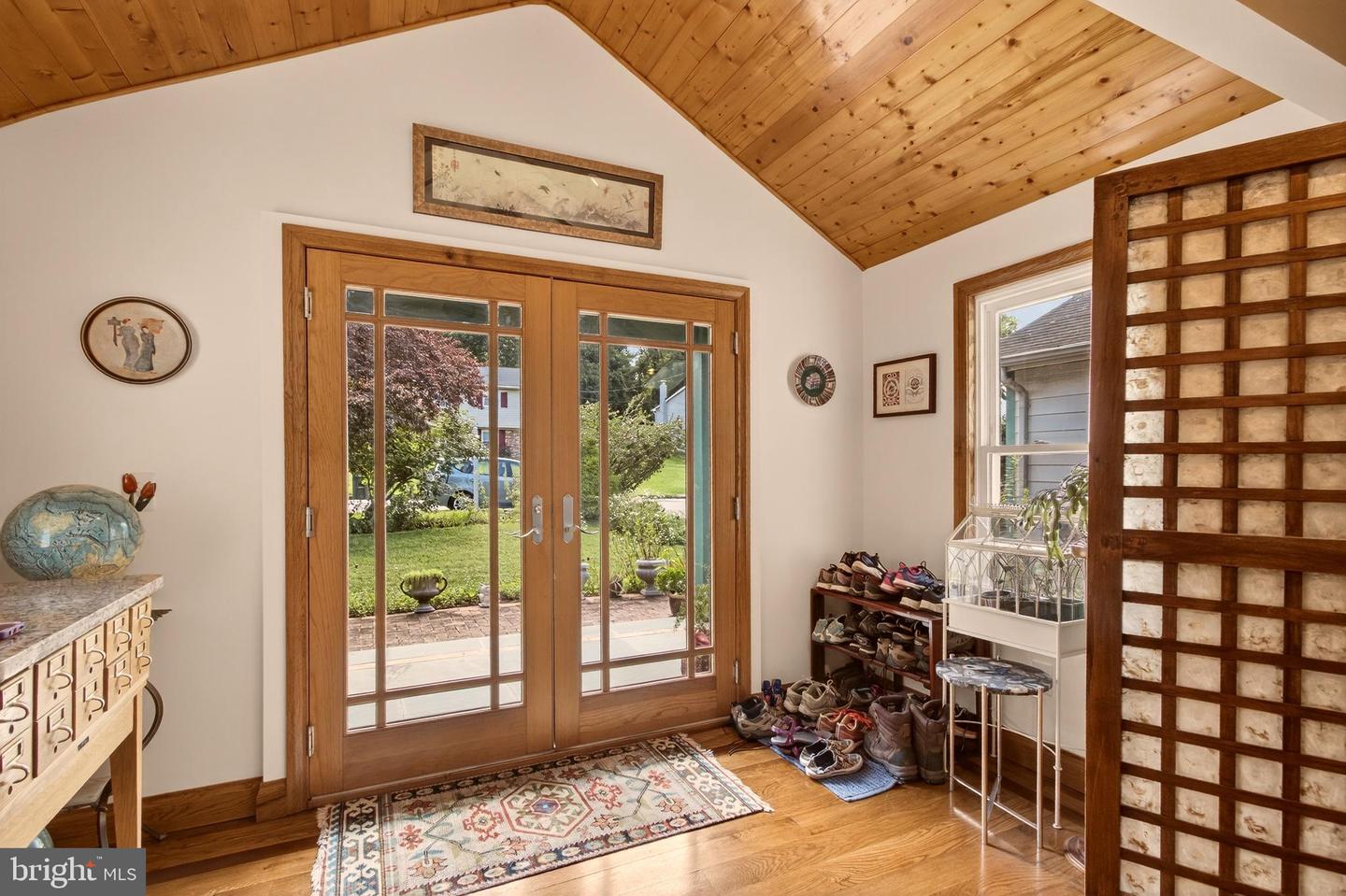 6504 CARRIAGE DR, ALEXANDRIA, Virginia 22310, 4 Bedrooms Bedrooms, ,2 BathroomsBathrooms,Residential,For sale,6504 CARRIAGE DR,VAFX2252744 MLS # VAFX2252744