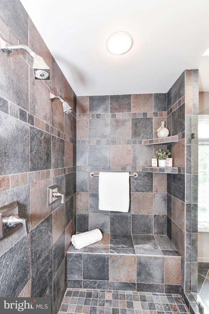 21316 SWEET CLOVER PL, ASHBURN, Virginia 20147, 4 Bedrooms Bedrooms, ,3 BathroomsBathrooms,Residential,For sale,21316 SWEET CLOVER PL,VALO2100906 MLS # VALO2100906