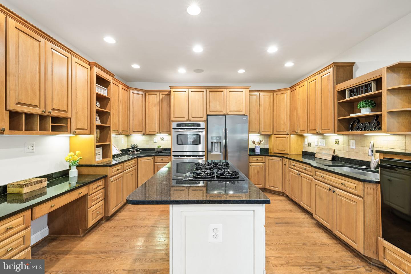 7007 SPY PLANE LN, NOKESVILLE, Virginia 20181, 4 Bedrooms Bedrooms, ,3 BathroomsBathrooms,Residential,For sale,7007 SPY PLANE LN,VAFQ2017320 MLS # VAFQ2017320