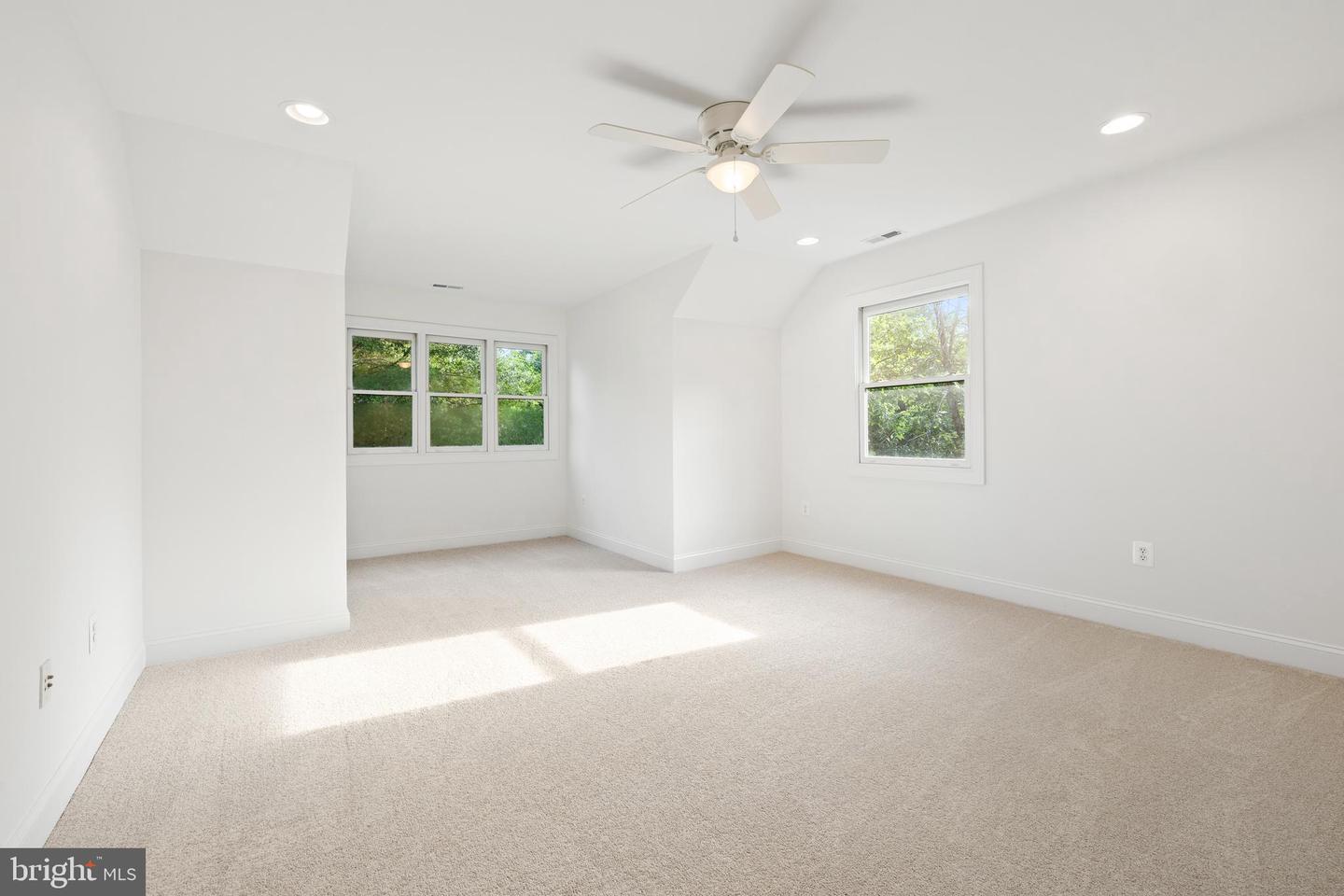 7007 SPY PLANE LN, NOKESVILLE, Virginia 20181, 4 Bedrooms Bedrooms, ,3 BathroomsBathrooms,Residential,For sale,7007 SPY PLANE LN,VAFQ2017320 MLS # VAFQ2017320
