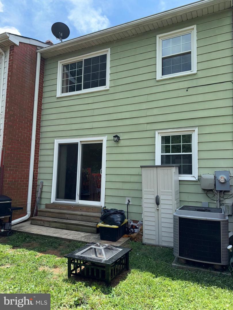14493 FILARETE ST, WOODBRIDGE, Virginia 22193, 3 Bedrooms Bedrooms, ,2 BathroomsBathrooms,Residential,For sale,14493 FILARETE ST,VAPW2098498 MLS # VAPW2098498