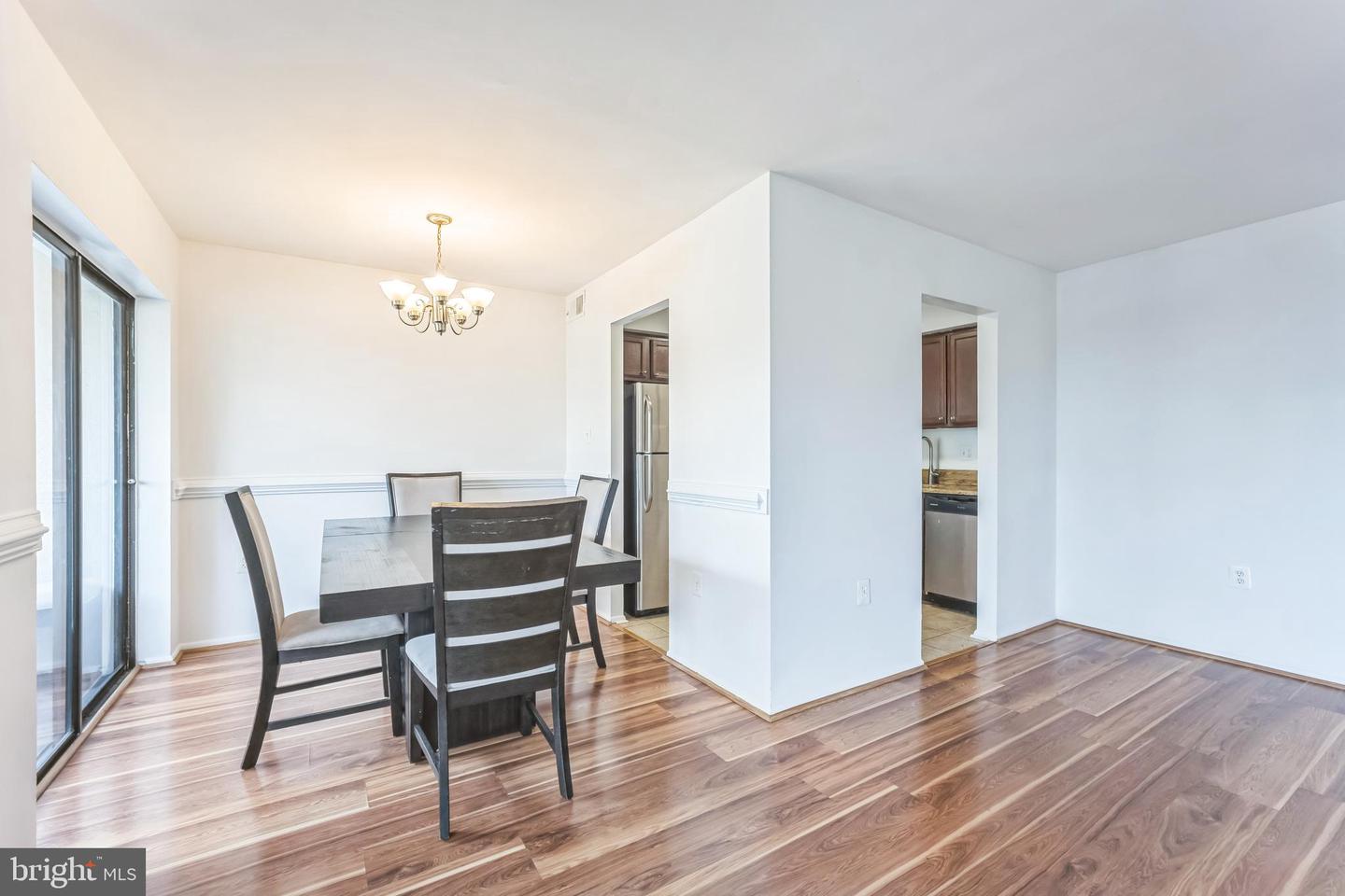 5758 VILLAGE GREEN DR #E, ALEXANDRIA, Virginia 22309, 2 Bedrooms Bedrooms, ,1 BathroomBathrooms,Residential,For sale,5758 VILLAGE GREEN DR #E,VAFX2253556 MLS # VAFX2253556