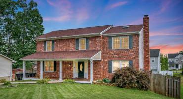 112 COBBLERS CT, STAFFORD, Virginia 22554, 5 Bedrooms Bedrooms, ,3 BathroomsBathrooms,Residential,For sale,112 COBBLERS CT,VAST2040568 MLS # VAST2040568