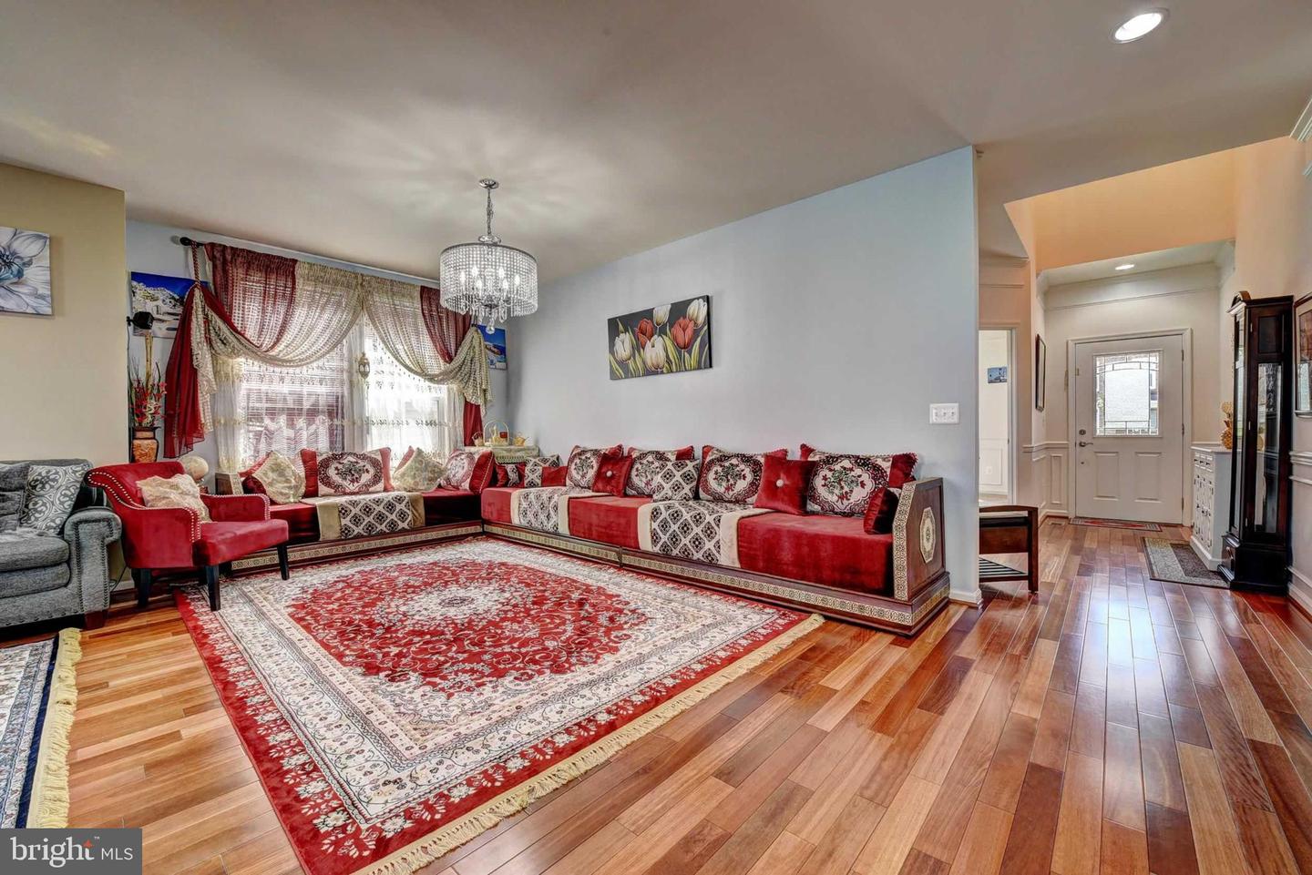 42340 ABNEY WOOD DR, CHANTILLY, Virginia 20152, 7 Bedrooms Bedrooms, ,5 BathroomsBathrooms,Residential,For sale,42340 ABNEY WOOD DR,VALO2101386 MLS # VALO2101386