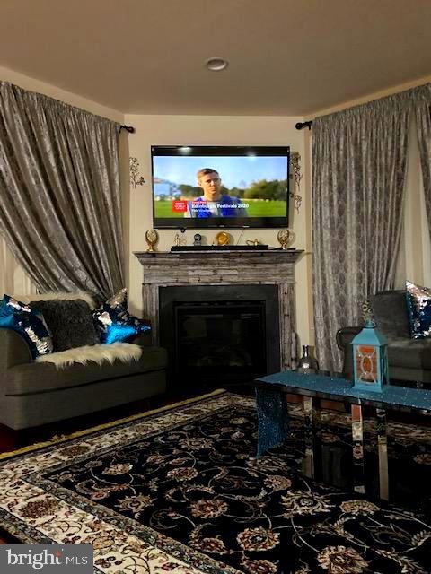 42340 ABNEY WOOD DR, CHANTILLY, Virginia 20152, 7 Bedrooms Bedrooms, ,5 BathroomsBathrooms,Residential,For sale,42340 ABNEY WOOD DR,VALO2101386 MLS # VALO2101386