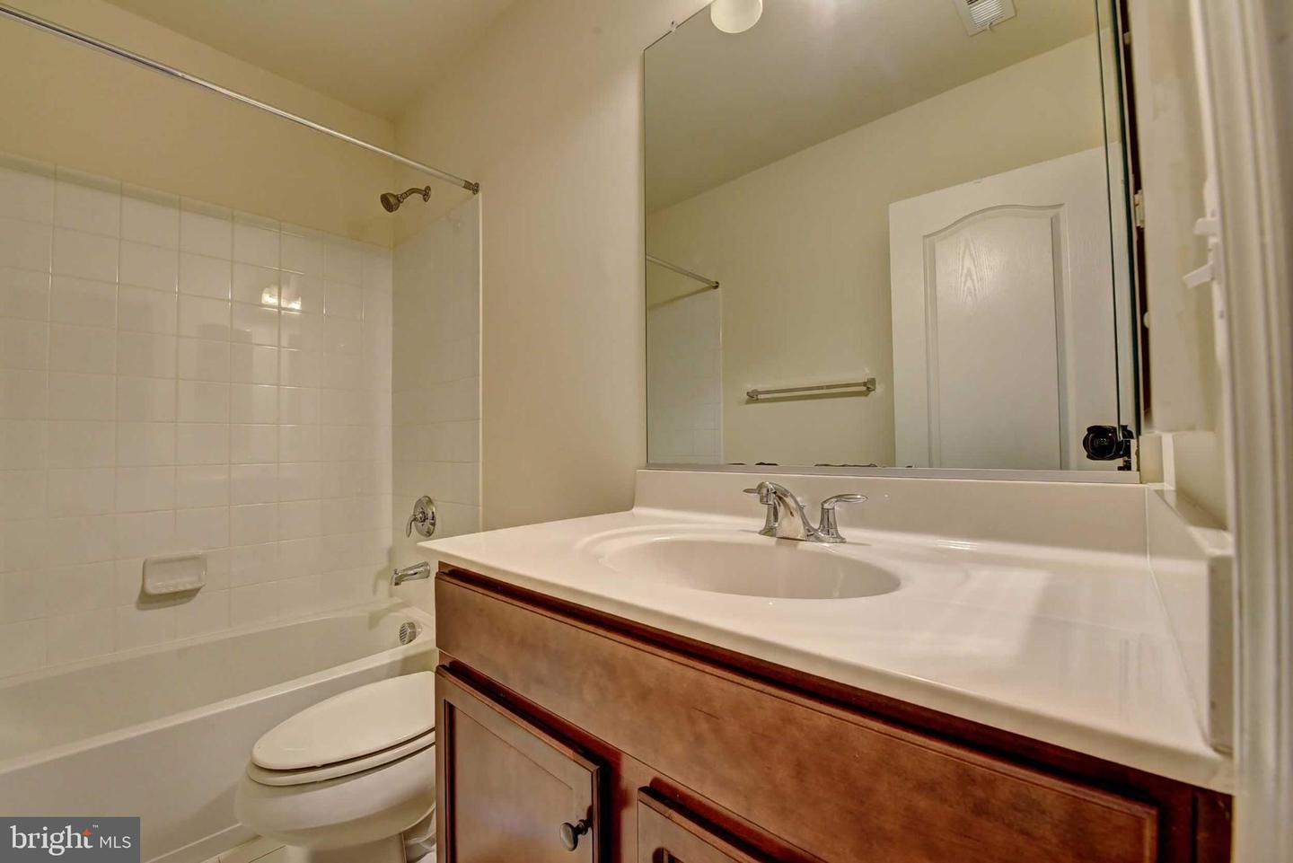 42340 ABNEY WOOD DR, CHANTILLY, Virginia 20152, 7 Bedrooms Bedrooms, ,5 BathroomsBathrooms,Residential,For sale,42340 ABNEY WOOD DR,VALO2101386 MLS # VALO2101386