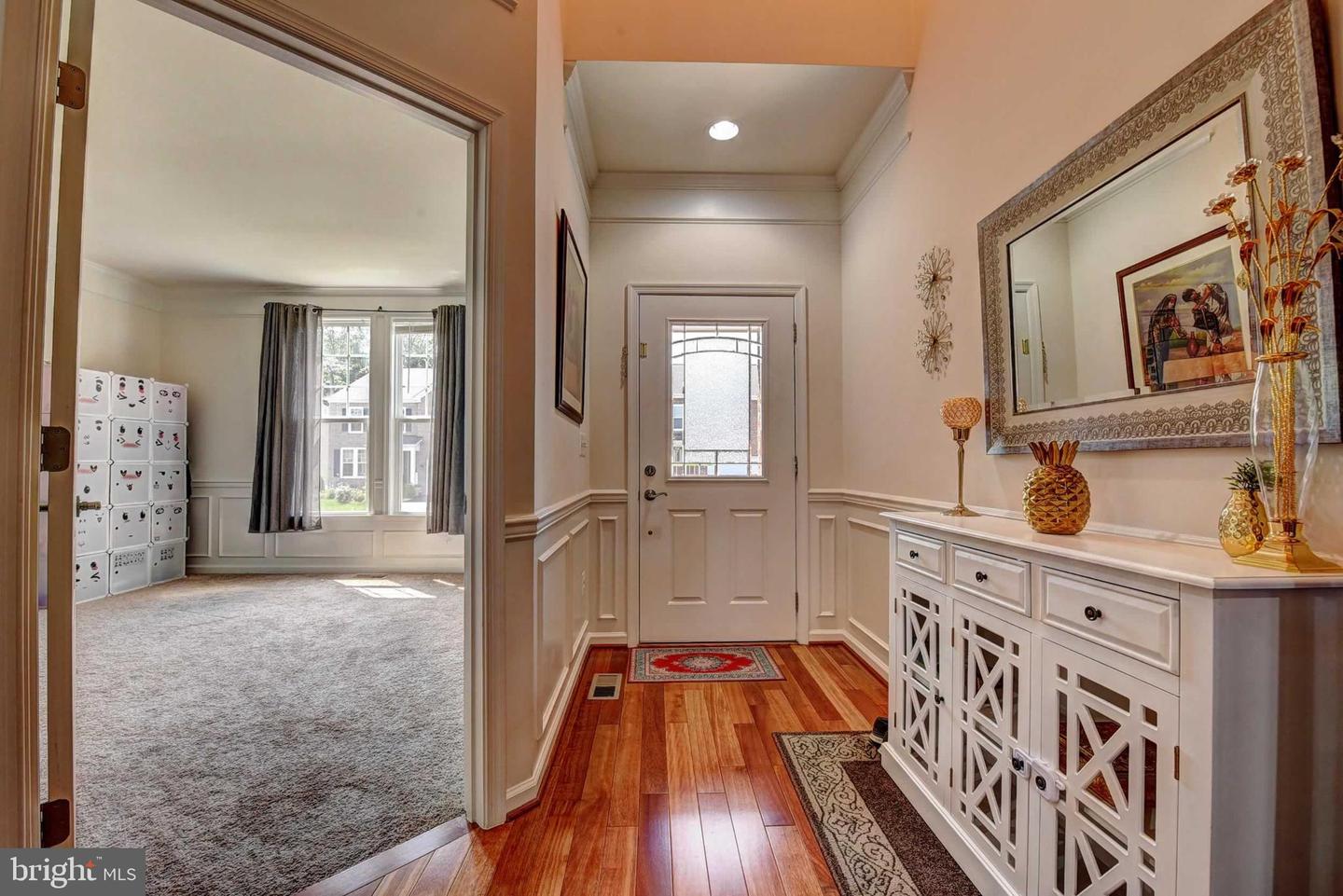 42340 ABNEY WOOD DR, CHANTILLY, Virginia 20152, 7 Bedrooms Bedrooms, ,5 BathroomsBathrooms,Residential,For sale,42340 ABNEY WOOD DR,VALO2101386 MLS # VALO2101386