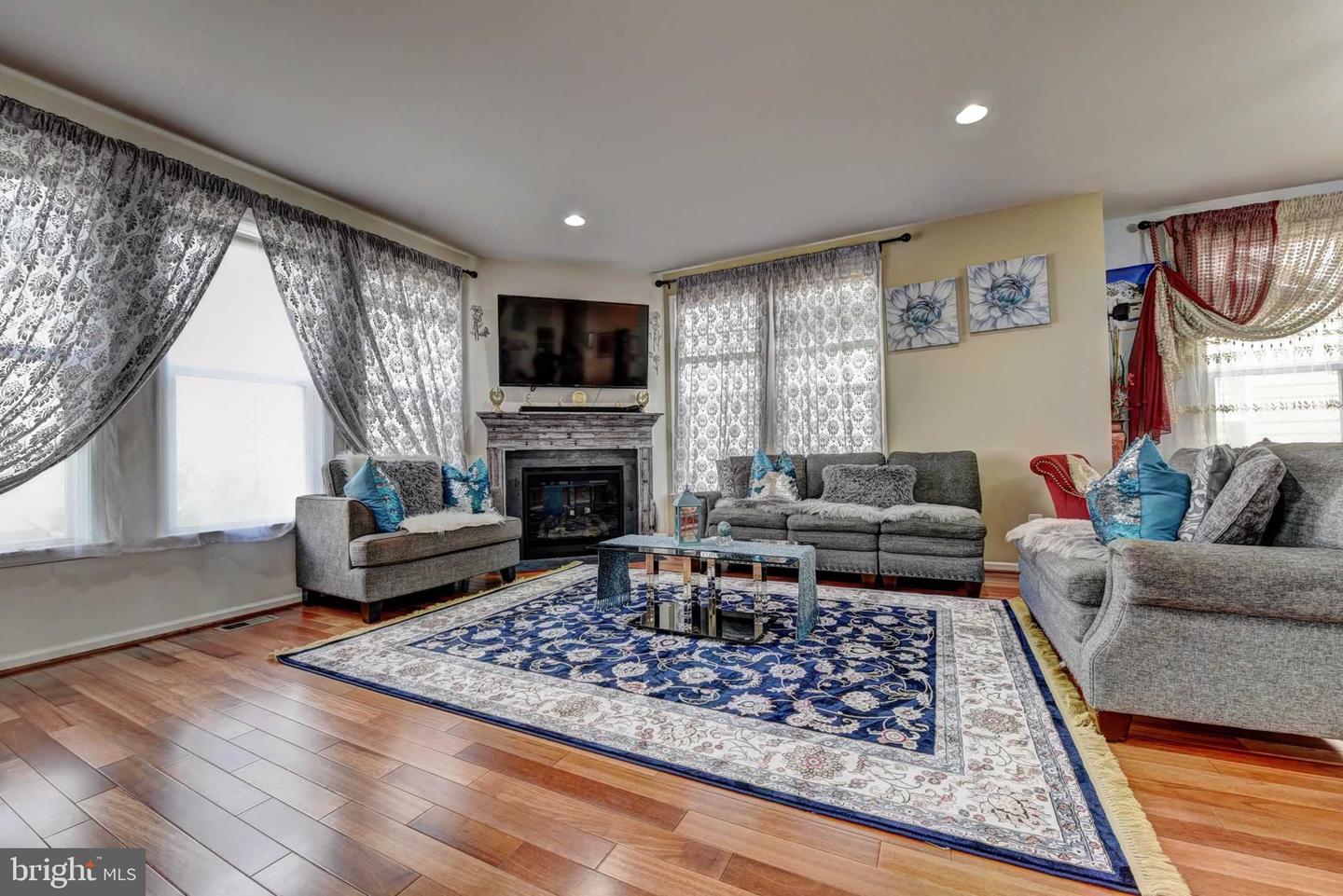 42340 ABNEY WOOD DR, CHANTILLY, Virginia 20152, 7 Bedrooms Bedrooms, ,5 BathroomsBathrooms,Residential,For sale,42340 ABNEY WOOD DR,VALO2101386 MLS # VALO2101386